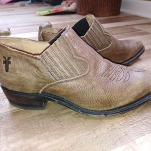 FRYE ankle boots